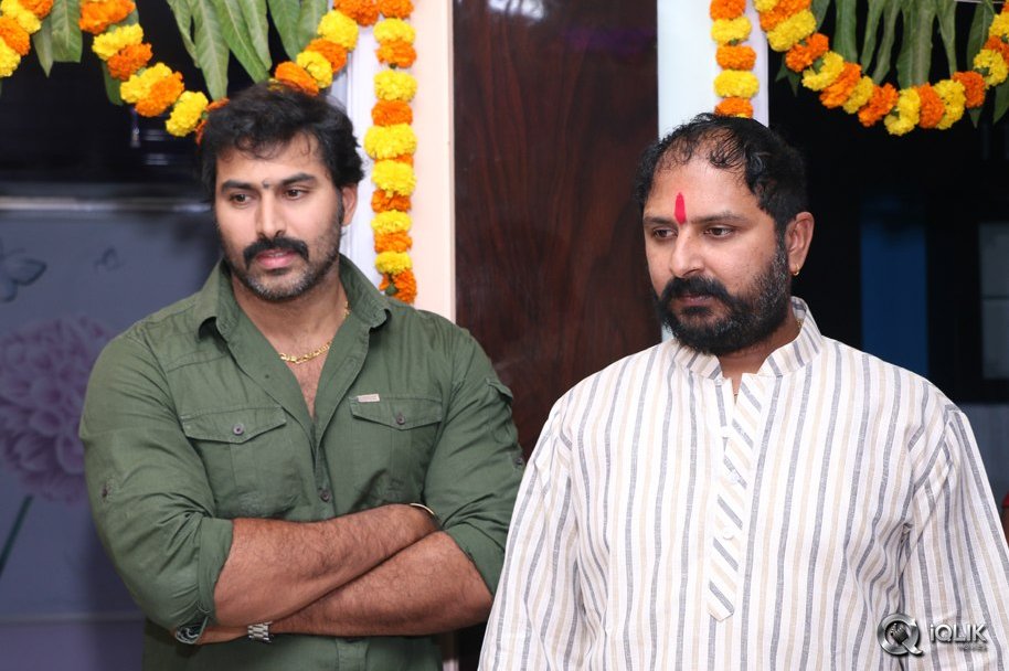 Celebrities-at-Dhanraj-House-Warming-Function